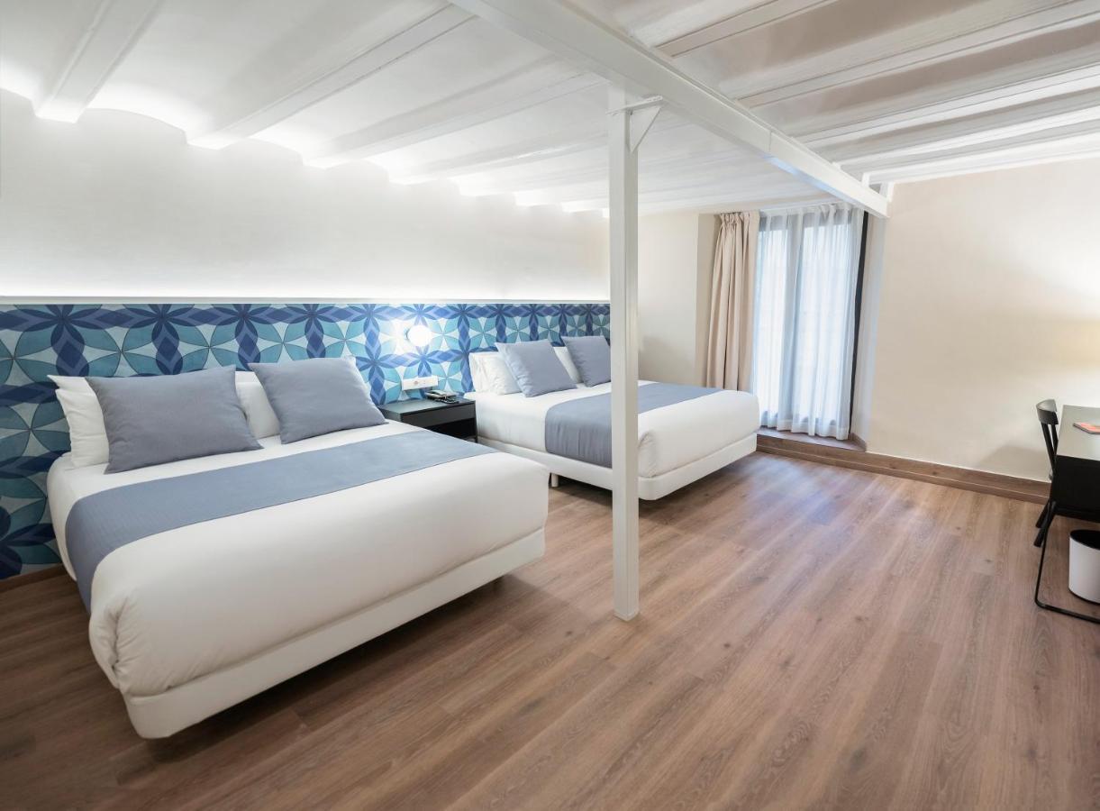 Hotel Hesperia Barri Gòtic 3*